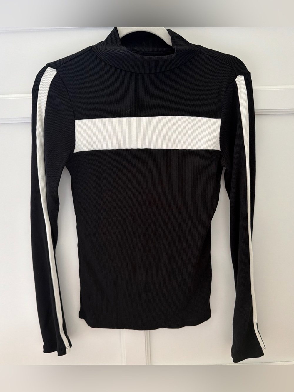 Woman’s Black & White Long-Sleeve Stripe Sweater